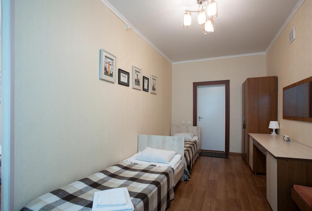 Solnechniy Hotel Chelyabinsk Bagian luar foto